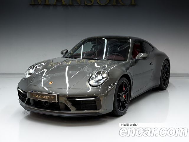 Porsche 911 (992) Carrera 4 GTS