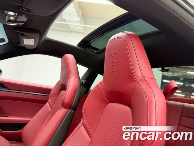 Porsche 911 (992) Carrera 4 GTS 2022 — фото 7