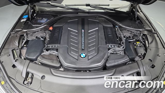 BMW 7 Series (G11) M760Li xDrive 2018 — фото 6