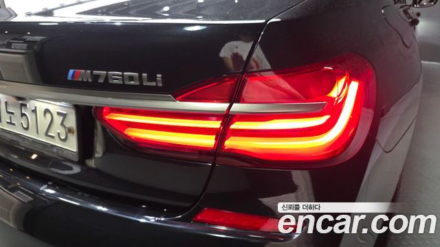 BMW 7 Series (G11) M760Li xDrive 2018 — фото 23