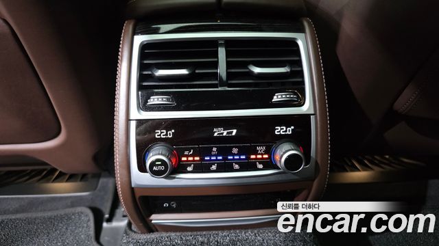 BMW 7 Series (G11) M760Li xDrive 2018 — фото 31