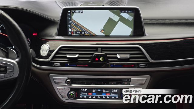 BMW 7 Series (G11) M760Li xDrive 2018 — фото 33