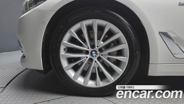 BMW 5 Series (G30) 530i xDrive Luxury Plus 2018 — фото 5