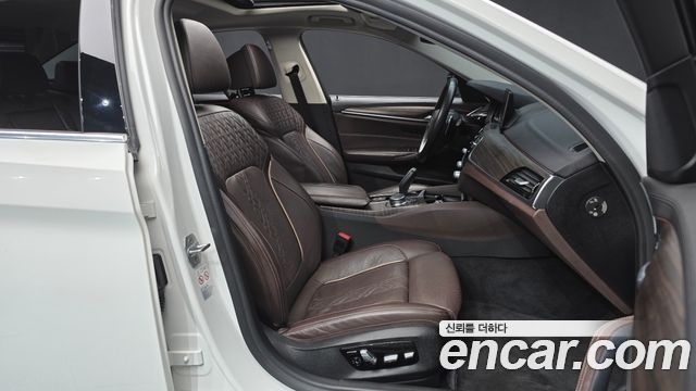 BMW 5 Series (G30) 530i xDrive Luxury Plus 2018 — фото 15