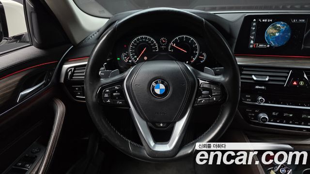 BMW 5 Series (G30) 530i xDrive Luxury Plus 2018 — фото 17
