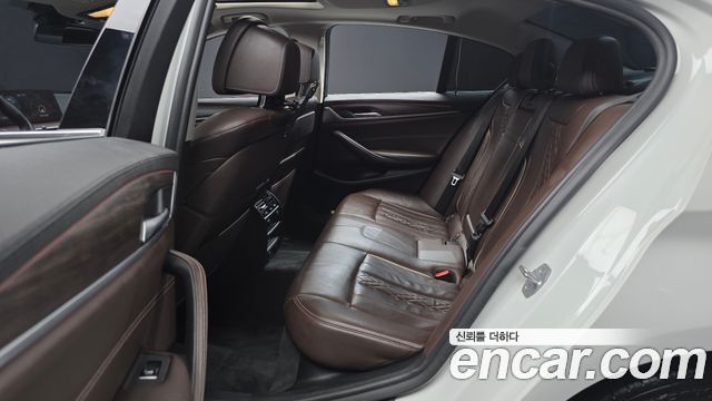 BMW 5 Series (G30) 530i xDrive Luxury Plus 2018 — фото 32