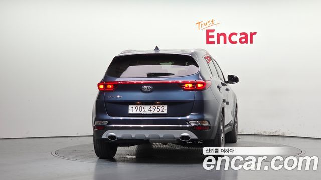 Kia Sportage The Bold Diesel 2.0 2WD Prestige 2021 — фото 4