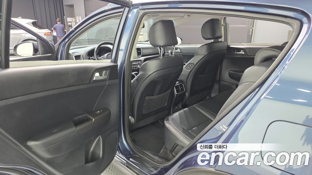 Kia Sportage The Bold Diesel 2.0 2WD Prestige 2021 — фото 11