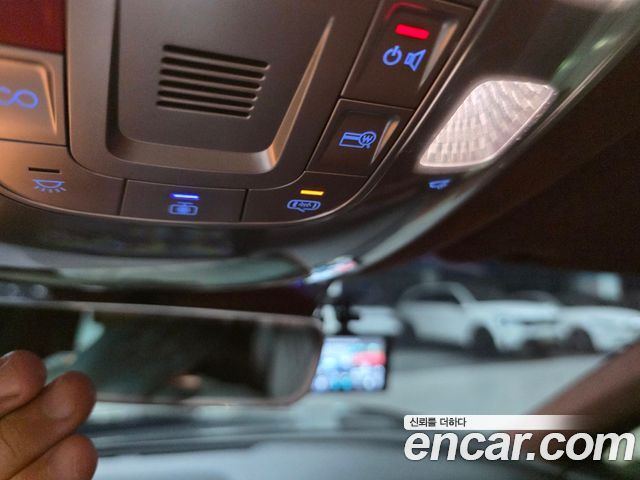 Genesis G90 (RS4) Gasoline 3.5 Turbo AWD 2022 — фото 18