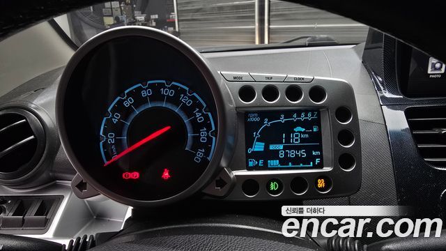 Chevrolet Spark LT Standard 2012 — фото 8