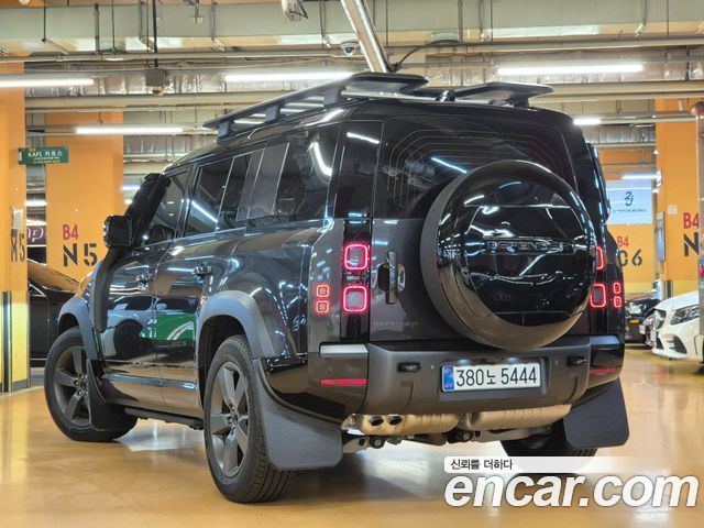 Land Rover Defender (L663) 110 D300 X-Dynamic HSE 2026 — фото 4