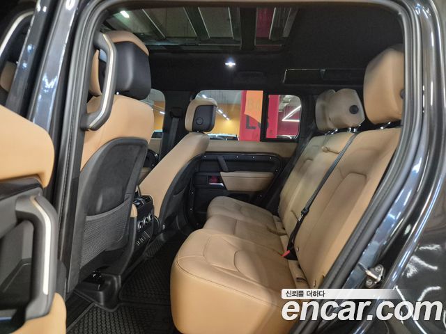 Land Rover Defender (L663) 110 D300 X-Dynamic HSE 2026 — фото 16