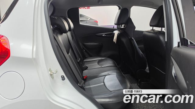 Chevrolet Spark Premier 2019 — фото 12