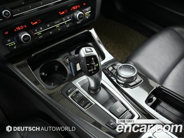 BMW 5 Series (F10) 520d Luxury 2014 — фото 9