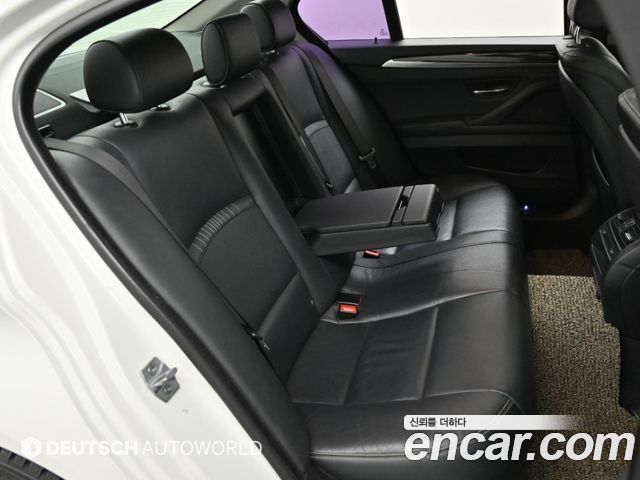 BMW 5 Series (F10) 520d Luxury 2014 — фото 16