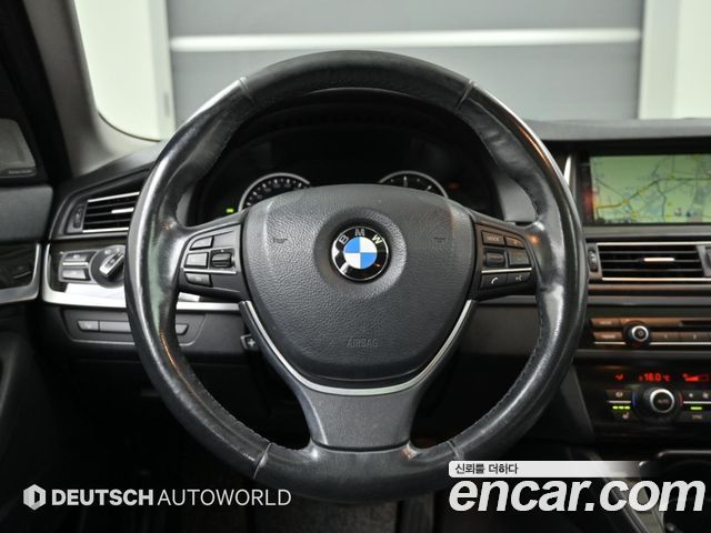 BMW 5 Series (F10) 520d Luxury 2014 — фото 17