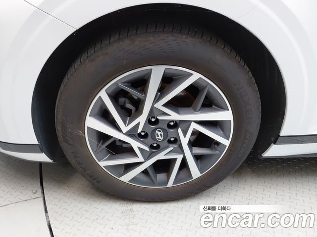 Hyundai Grandeur (GN7) 2,5 Gasoline 2WD Premium 2023 — фото 5