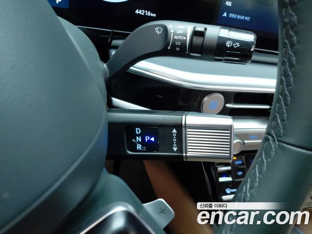 Hyundai Grandeur (GN7) 2,5 Gasoline 2WD Premium 2023 — фото 9