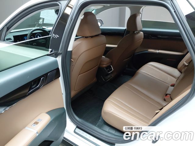 Hyundai Grandeur (GN7) 2,5 Gasoline 2WD Premium 2023 — фото 12