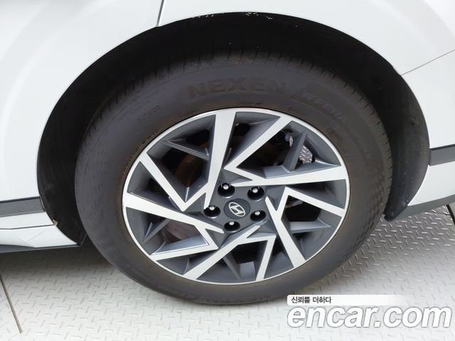 Hyundai Grandeur (GN7) 2,5 Gasoline 2WD Premium 2023 — фото 21