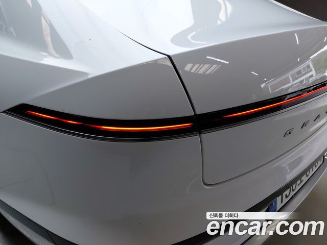 Hyundai Grandeur (GN7) 2,5 Gasoline 2WD Premium 2023 — фото 23