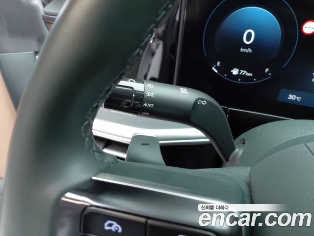 Hyundai Grandeur (GN7) 2,5 Gasoline 2WD Premium 2023 — фото 29