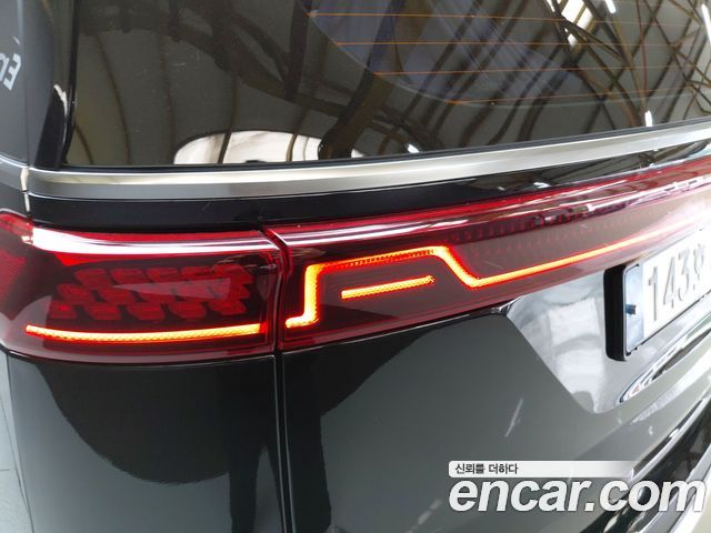 Kia Carnival (IV) Diesel 9-Seater Hi-Limousine Signature 2023 — фото 23