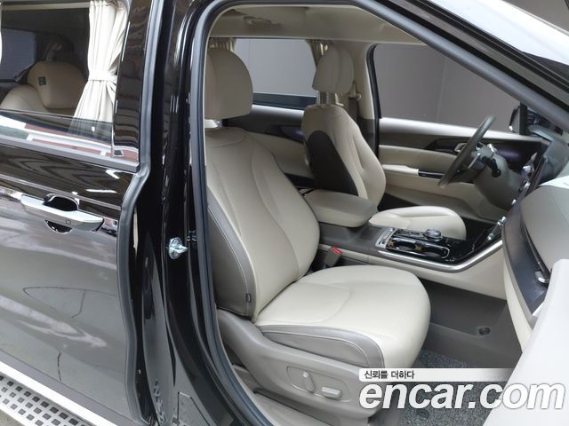 Kia Carnival (IV) Diesel 9-Seater Hi-Limousine Signature 2023 — фото 26