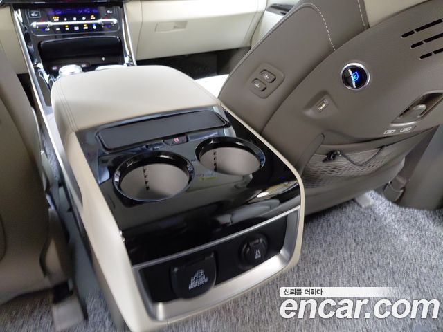 Kia Carnival (IV) Diesel 9-Seater Hi-Limousine Signature 2023 — фото 31