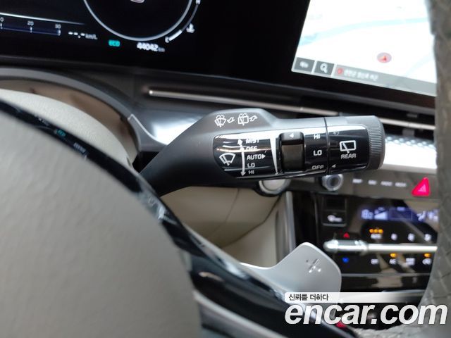 Kia Carnival (IV) Diesel 9-Seater Hi-Limousine Signature 2023 — фото 32