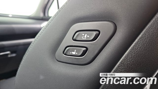 Hyundai Santa Fe HEV 1.6 2WD Prestige Choice 2023 — фото 31