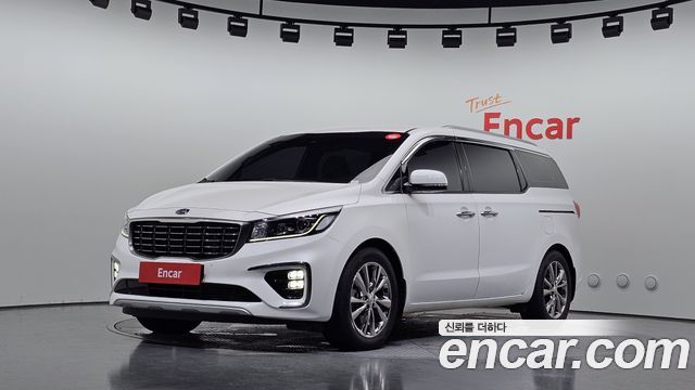 Kia Carnival 9-Seater Prstige 2019 — фото 1