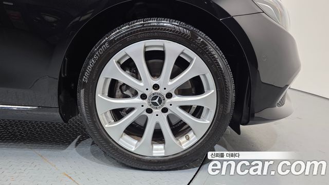 Mercedes-Benz E-Class (W213) E220d 4MATIC Exclusive 2019 — фото 5