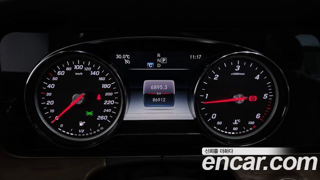 Mercedes-Benz E-Class (W213) E220d 4MATIC Exclusive 2019 — фото 8