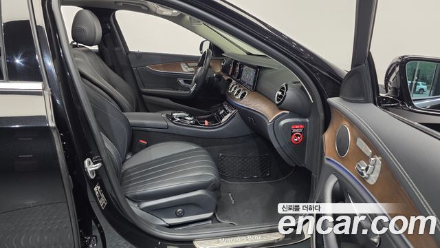 Mercedes-Benz E-Class (W213) E220d 4MATIC Exclusive 2019 — фото 11