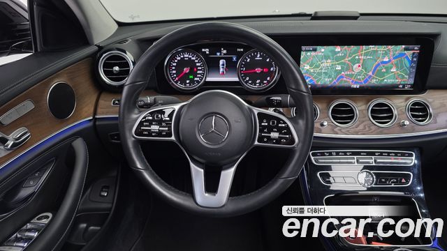 Mercedes-Benz E-Class (W213) E220d 4MATIC Exclusive 2019 — фото 13