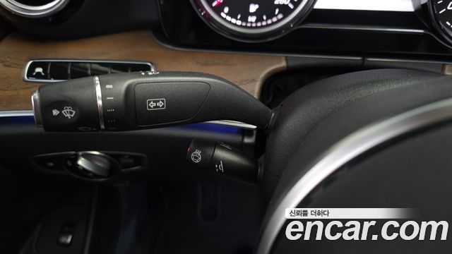 Mercedes-Benz E-Class (W213) E220d 4MATIC Exclusive 2019 — фото 30