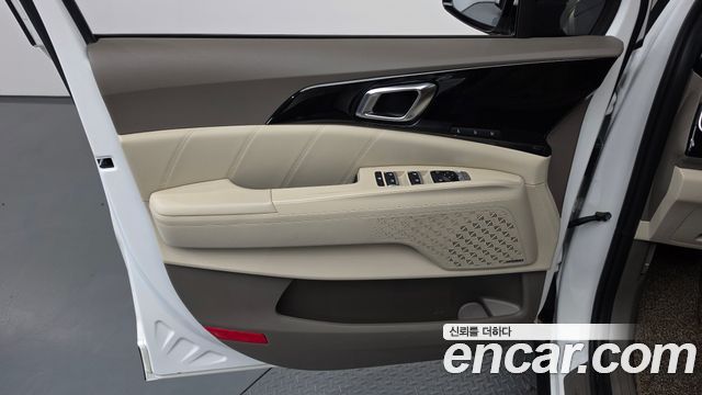 Kia Carnival (IV) HEV 9seater Signature 2024 — фото 24