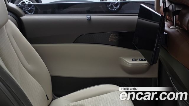 Kia Carnival (IV) HEV 9seater Signature 2024 — фото 25