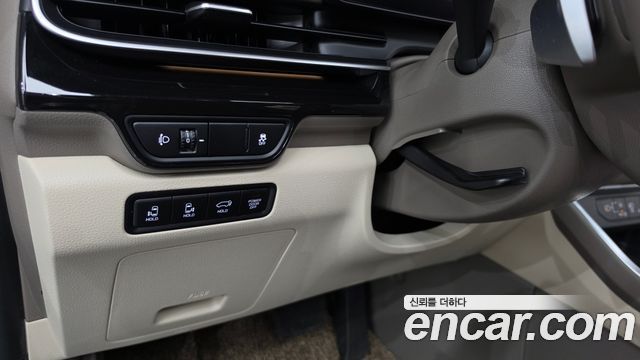 Kia Carnival (IV) HEV 9seater Signature 2024 — фото 28