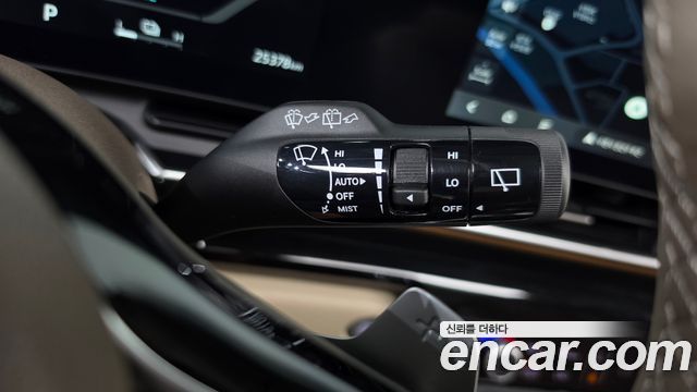 Kia Carnival (IV) HEV 9seater Signature 2024 — фото 29