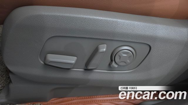 Kia Carnival (IV) HEV 9seater Signature 2024 — фото 31