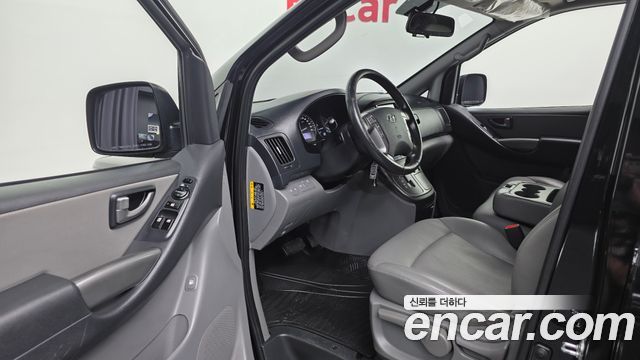 Hyundai Grand Starex Van 3-Seater Smart 2021 — фото 11