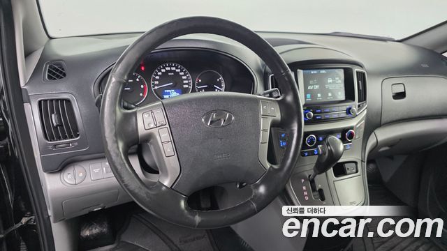 Hyundai Grand Starex Van 3-Seater Smart 2021 — фото 14