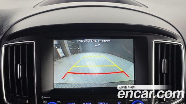 Hyundai Grand Starex Van 3-Seater Smart 2021 — фото 17
