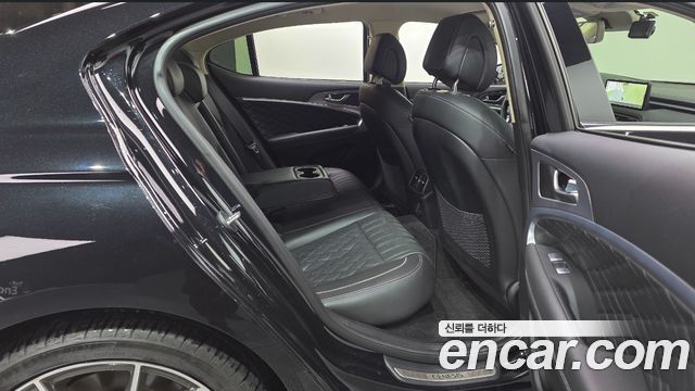 Genesis G70 Gasoline 3.3T 4WD 2021 — фото 16