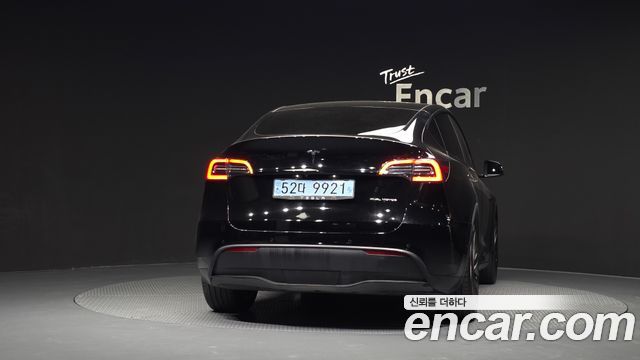 Tesla Model Y Long Range AWD 2021 — фото 4