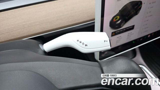Tesla Model Y Long Range AWD 2021 — фото 9