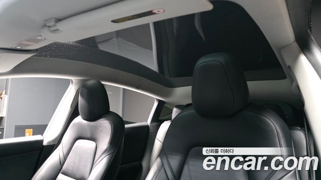 Tesla Model Y Long Range AWD 2021 — фото 18