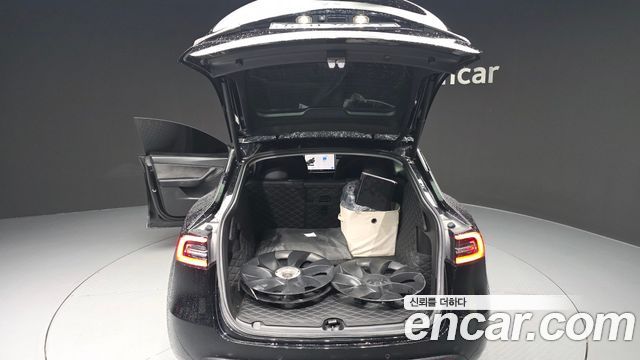 Tesla Model Y Long Range AWD 2021 — фото 20